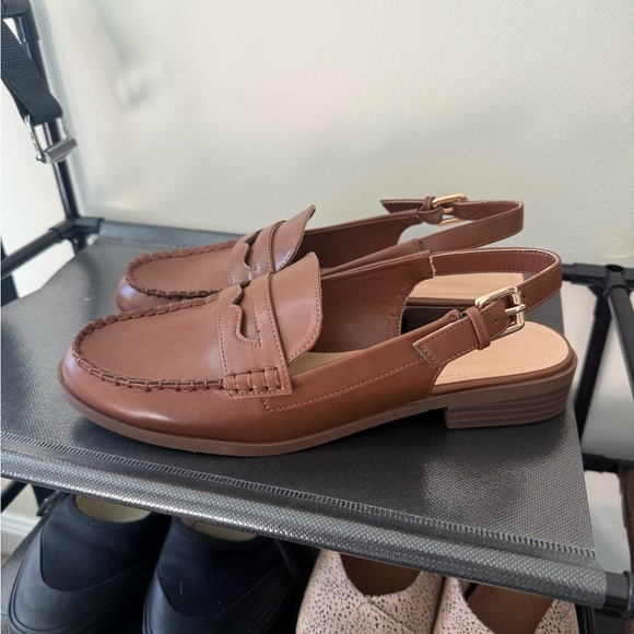 JUSTFAB Mason Flat Loafer - Picture 3 of 6